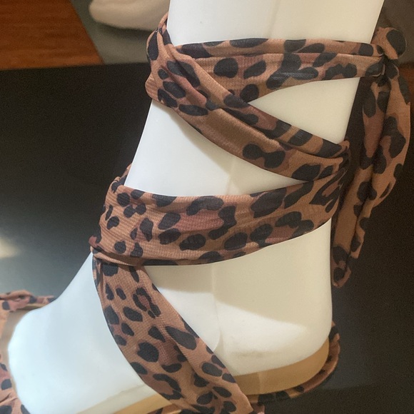 Gianni Bini Henzlee Leopard Print Chiffon Wrap-Up Heels, Approx. 4”, Size 8.5 - Picture 3 of 7
